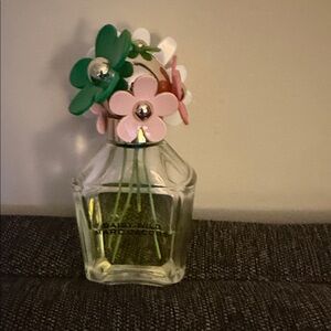 Marc Jacobs Daisy Wild Perfume with Colorful Floral Cap